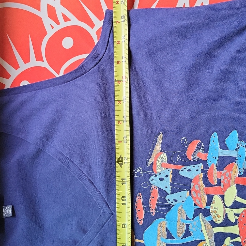 ๐ Organic Cotton Mushroom V-neck Tank - Picture 4 of 9